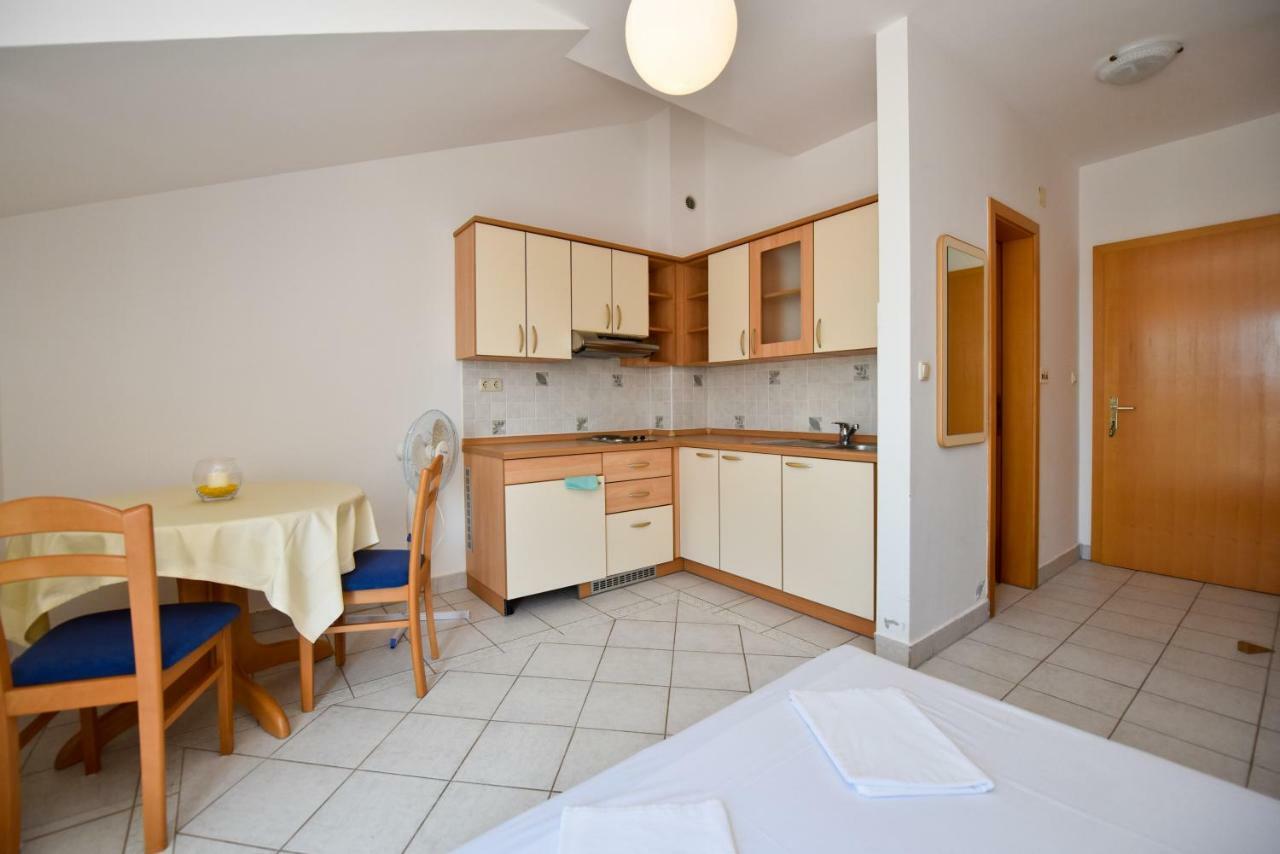 Milka Appartements Stara Novalja Kültér fotó